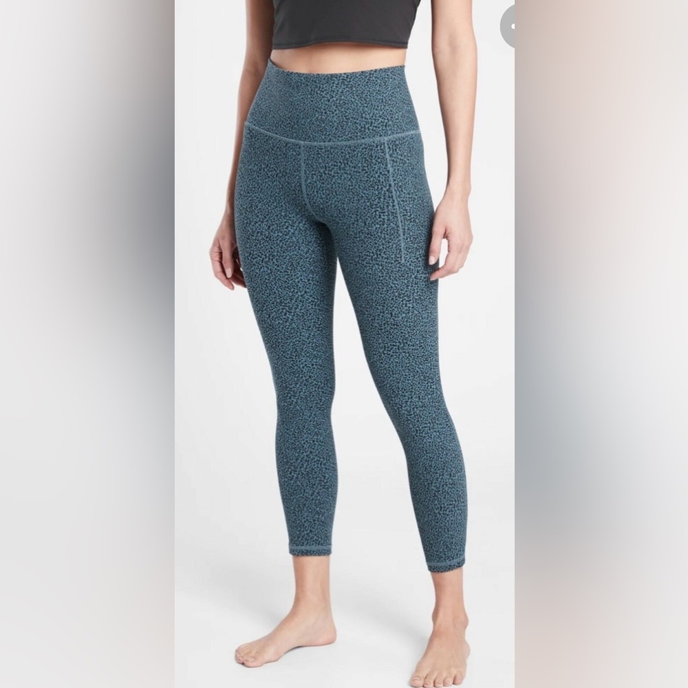 Athleta Stash Salutation Tight